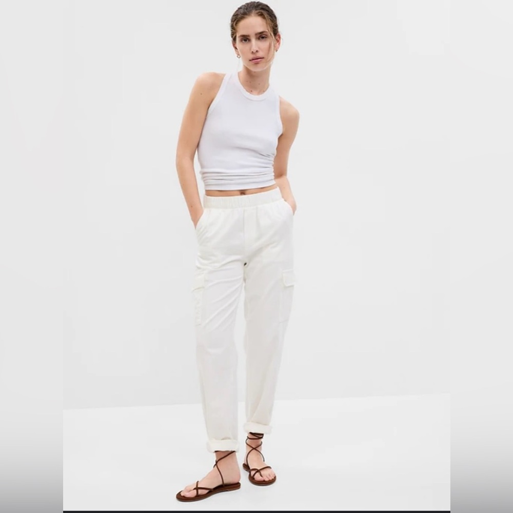 GAP Mid Rise Twill Cargo Pants - Bright White - Small